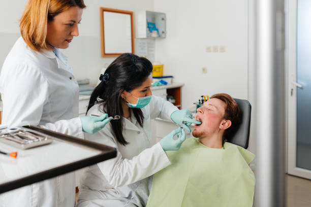 Best Dentist Open Late Near Me  in Terrytown, LA